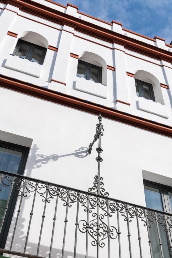 Avanti Clavel, La Terraza Te Conquistara Sevilla Exterior foto